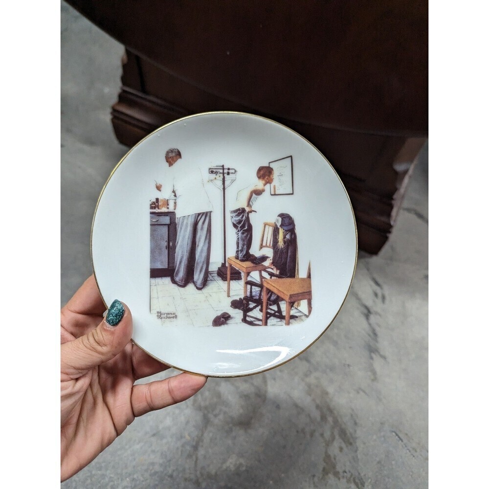 Norman‎ Rockwell "Before the Shot" Collectible Plate